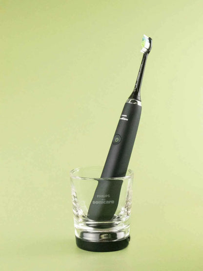 Philips Sonicare DiamondClean Electric toothbrush HX9352,Original kit.