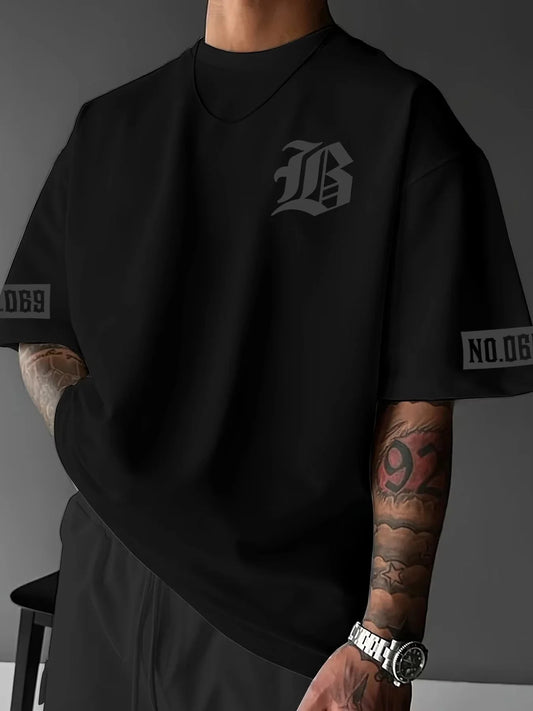 The popular men's T-shirts for the summer of 2025 are light comfortable and suitable for casual sporty and simple styles