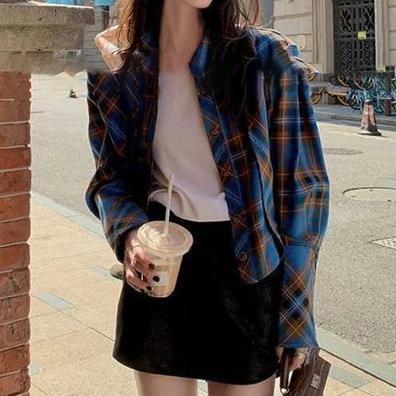Checkered shirt women's 2024 spring new design sense niche French chic long sleeved shirt  retro top  womens tops