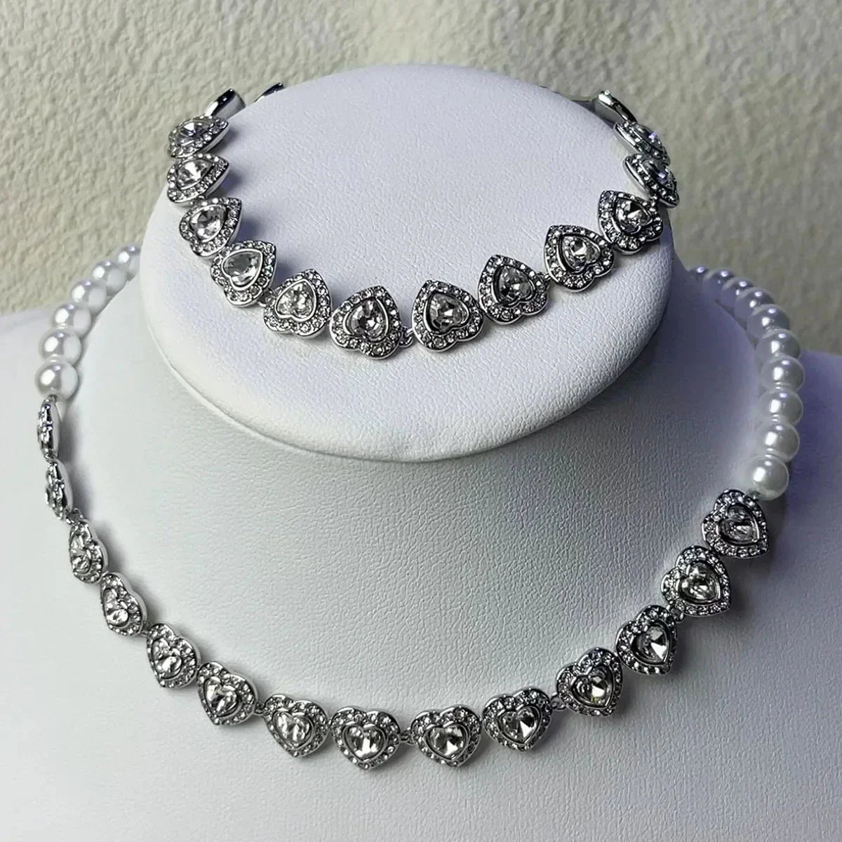 Love Jewelry 2025 New Sales Trends Pearl Necklace Bracelet Earrings Exquisite Charm Gifts for Women's Wedding Gifts Wholesale