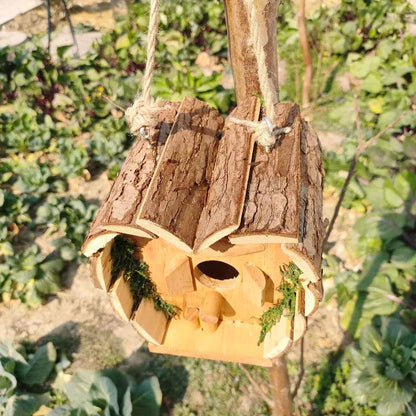 Wooden Bird's Nest Outdoor Hanging Heart-Shaped Bird's Nest House with Pole Small Birdcage House Budgie Bird House 1 Piece