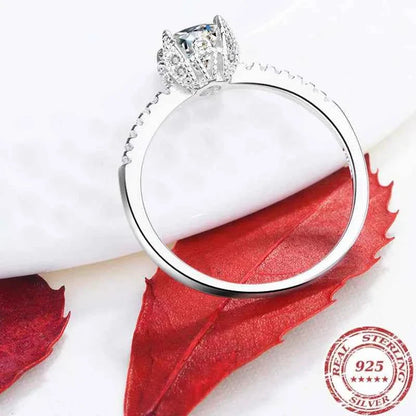 Luxury 925 Sterling Silver Classic Ring for Women jewelry Hollow ball edge diamond crown  80ct imitation diamond women's ring