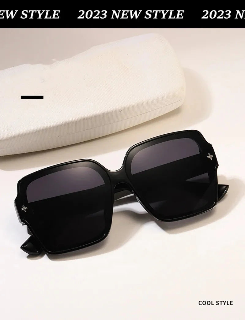 Fashion Square Frame Sunglasses for Women Luxury UV Protection Large Frame All-Match DS-8052-1