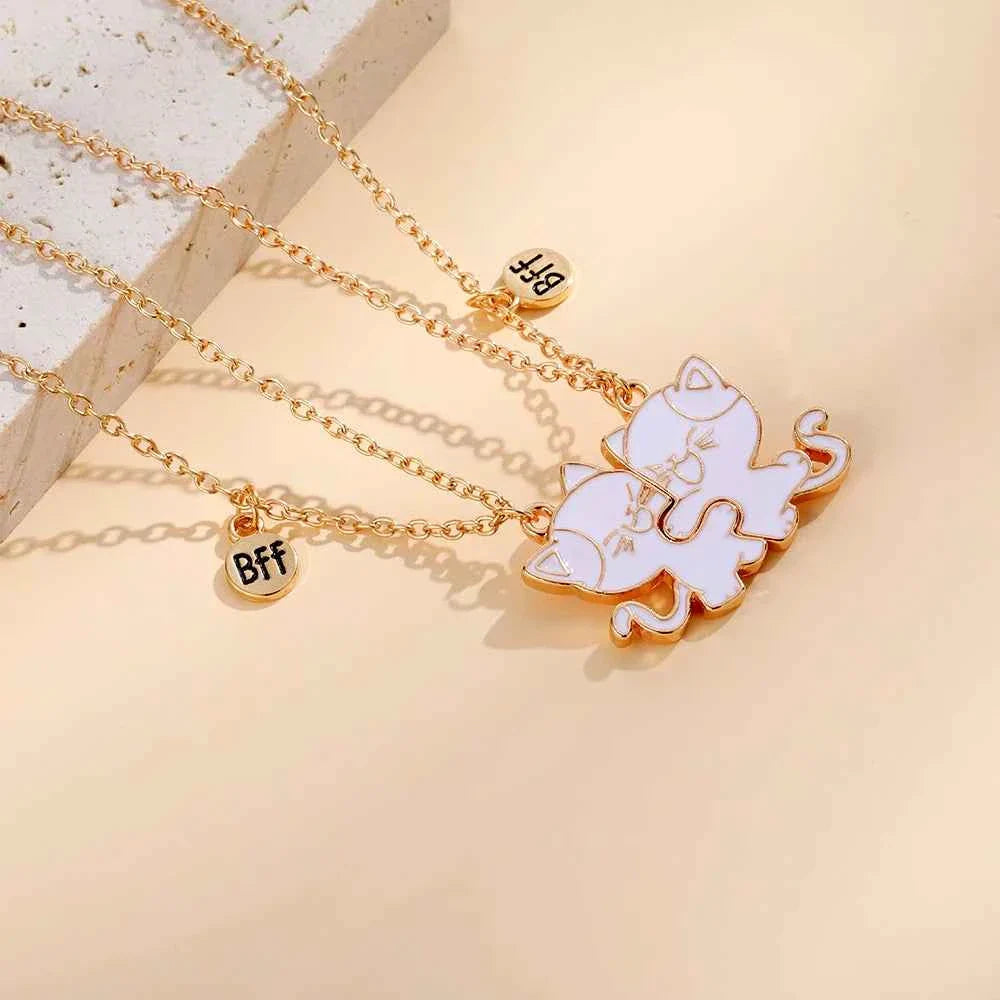 2Pcs/Set BFF Charm Cats Hug Design Best Friends Magnetic Necklace Girls Friendship Jewelry Gift