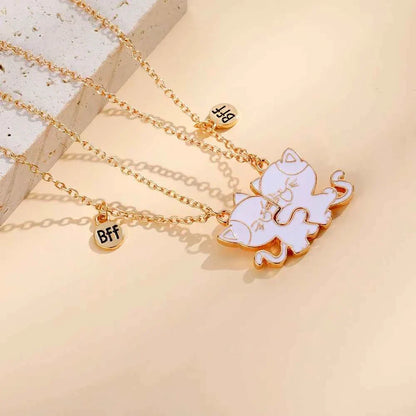 2Pcs/Set BFF Charm Cats Hug Design Best Friends Magnetic Necklace Girls Friendship Jewelry Gift