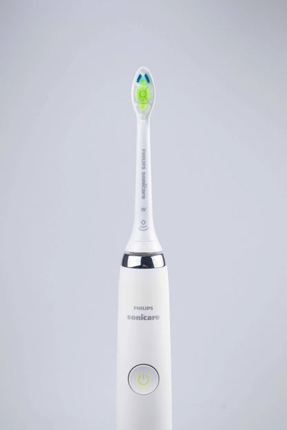Philips Sonicare Diamond Clean HX9332 Electric Toothbrush Handle,Equipped with a travel charging case and two brush heads