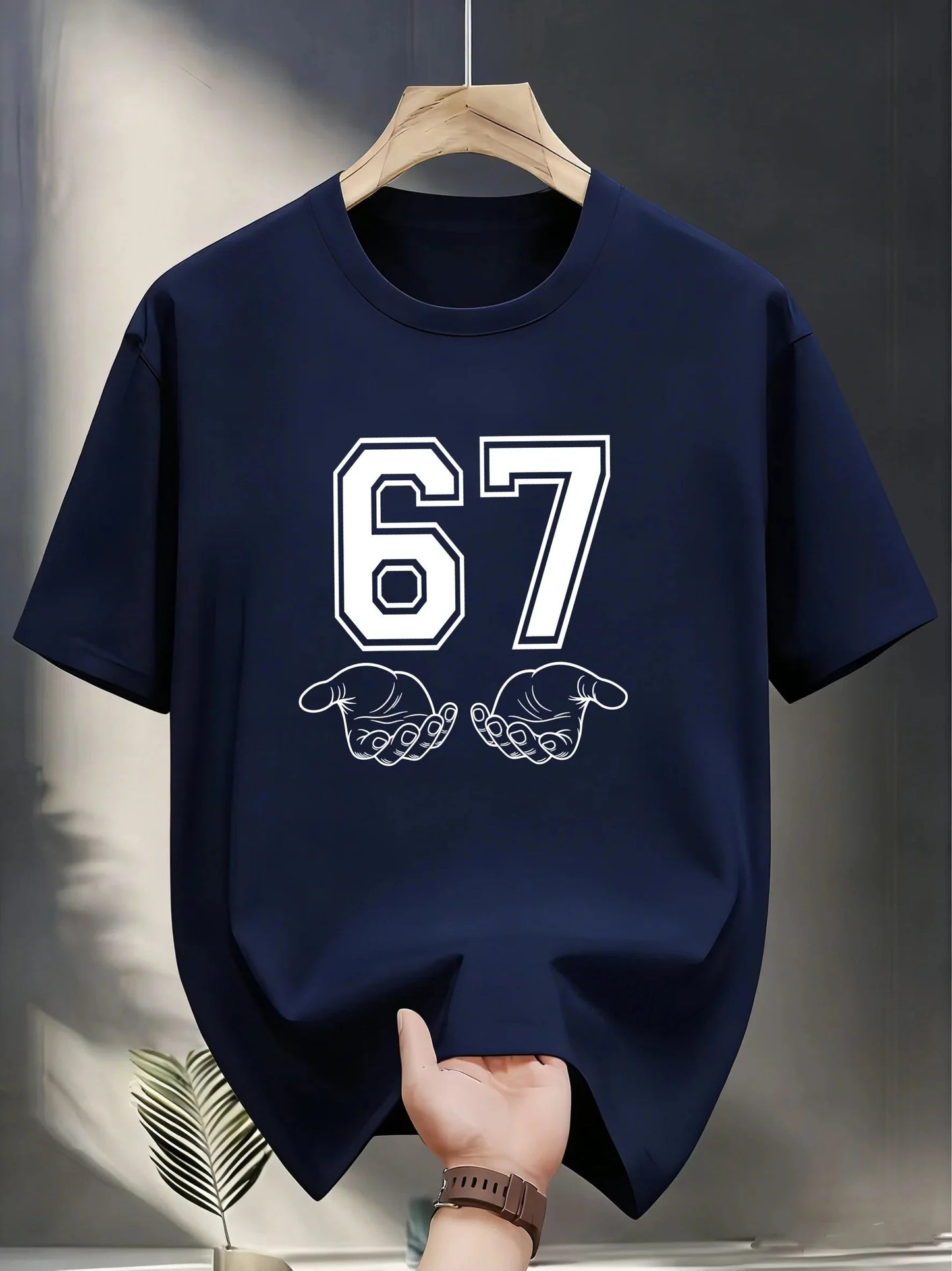 Both men and women have high-quality 67 T-shirts and fashionable 67 T-shirt short-sleeved tops for men and women
