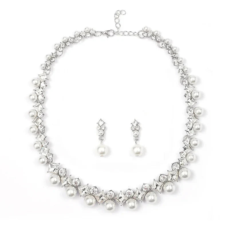 New pearl gemstone jewellery woman necklace set for women jewelry sets light luxury Women's earrings lock bone chain alloy