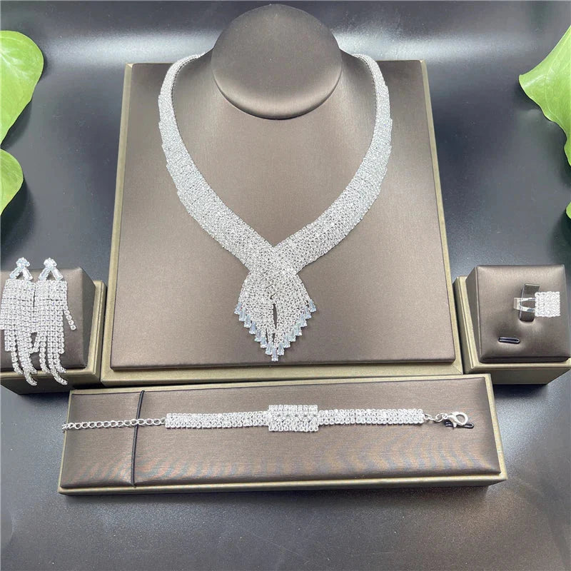 Fashion Crystal Bridal Jewelry Sets Silver Color Geometric Choker Necklace Earrings Bracelet Ring Four-piece Wedding Jewelry Set