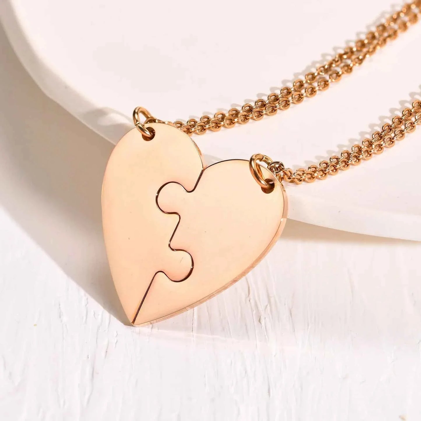 Custom Engrave BFF Friendship Necklaces for 2 Best Friends Gifts, Couple Heart Love Forever Pendant Female BFF Necklaces Set