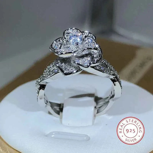 925 Sterling Silver InterTwined Three-Dimensional Rose Ring White Zircon Full Diamond Ring Ladies Temperament Elegant Jewelry