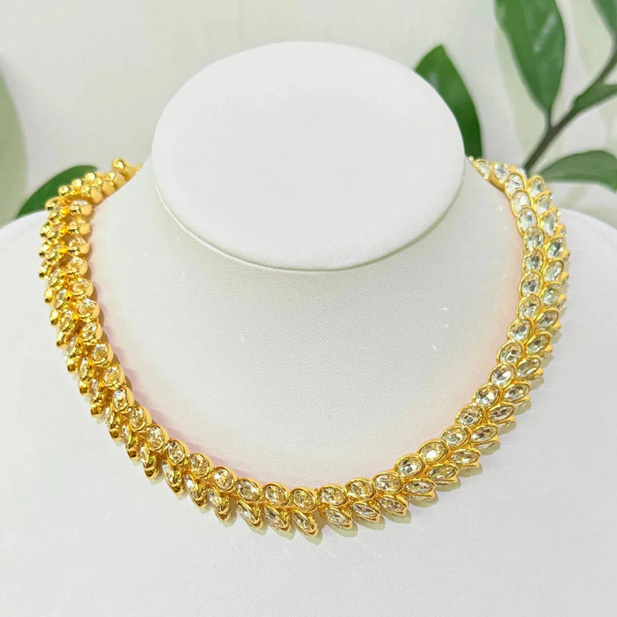 2025 New Fine Jewelry Set Luxury White Gold High Quality Geometric Crystal Luxury Necklace Bracelet Earrings Ring Gift for Women
