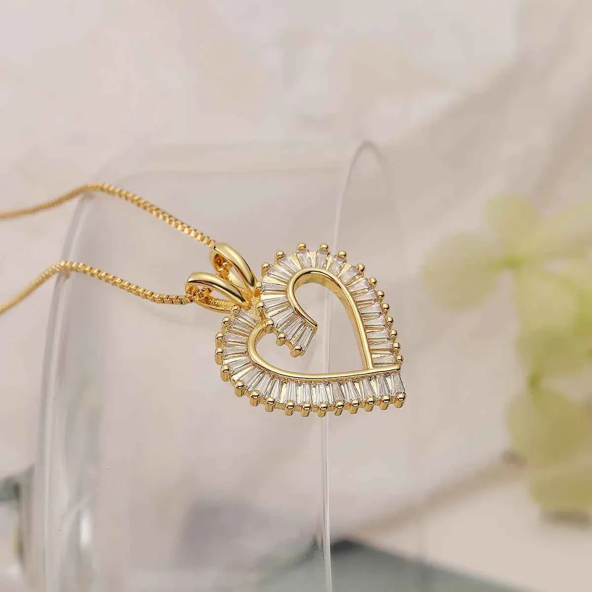 Mafisar Non-Fading Gold Color 316L Stainless Steel Party Jewelry Shiny AAA CZ Zircon Heart Pendants Necklaces For Women