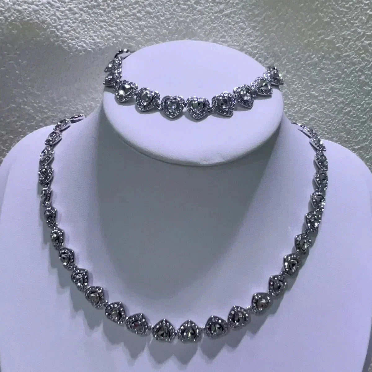 Love Jewelry 2025 New Sales Trends Pearl Necklace Bracelet Earrings Exquisite Charm Gifts for Women's Wedding Gifts Wholesale