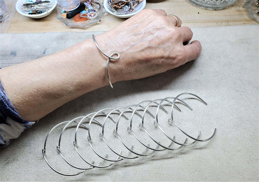 Handmade Wire Sculpted Silver Teardrop Bangle