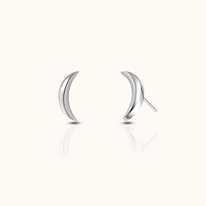 Sleek Crescent Moon Threadless Labret Titanium Flat Back Earring