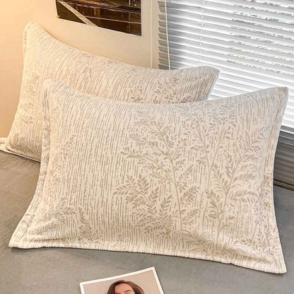 A Pair Of Extra-thick Milk Velvet Pillowcases