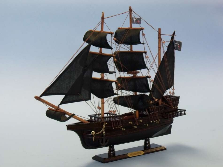 Wooden Blackbeard's Queen Anne's Revenge Model Pirate Ship 20""