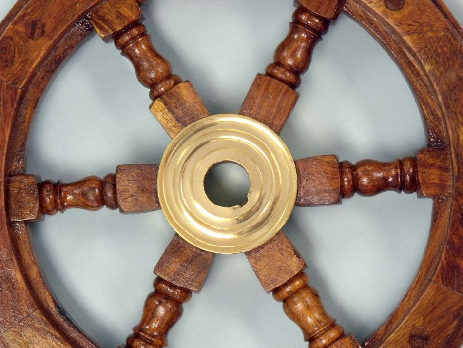 Deluxe Class Wood and Brass Decorative Ship Wheel 15""
