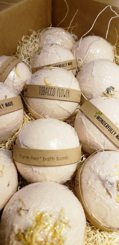 Tobacco Flower Bath Bomb | Floral | Organic