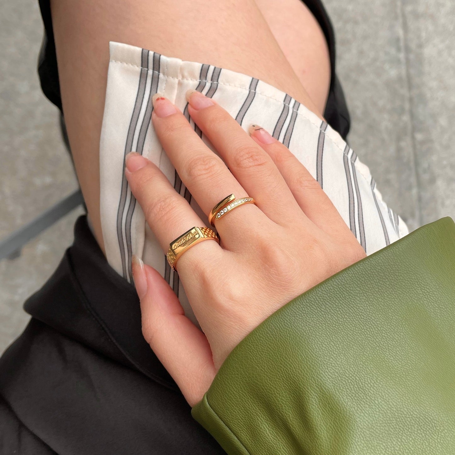 Doviana Signature Good Vibes Gold Cubic Engraved Ring