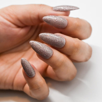 Light Elegance P+ Soak-Off Glitter Gel Polish - Smokin' Gun
