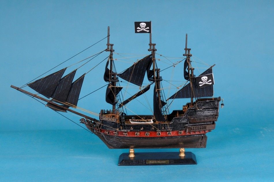 Captain Kidd's Black Falcon Limited Model Pirate Ship 15""
