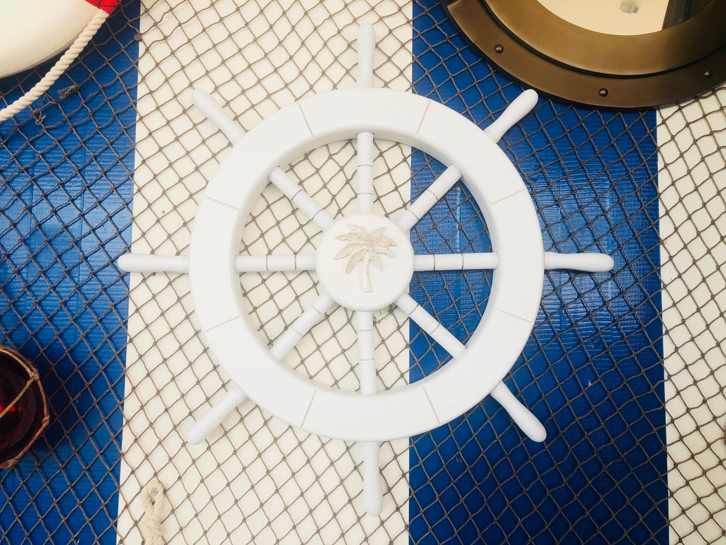White Decorative Ship Wheel with Palm Tree 18""