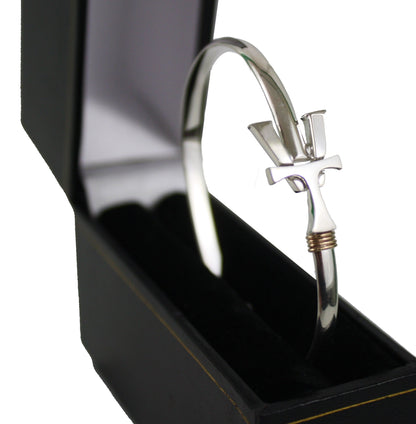 Vermont  Hook Bracelet Silver - 4mm Band - 7.5 Inch